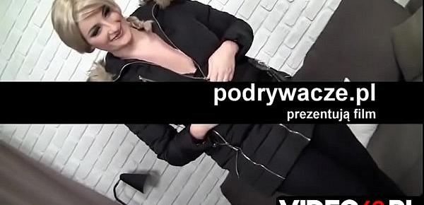 Polskie porno - Ta dziewczyna naprawdę potrafi wiele, a seks nie jest na pewno jej słabą stroną!